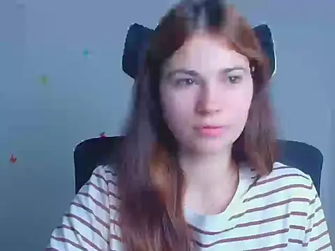 Snapshot of Loon_Amore chatting on November 2025 06:45:01 AM Loon Amore online show from November 2025 06:45:01 AM