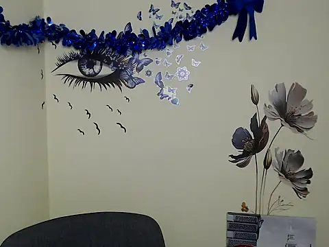 Snapshot of StrangerGi chatting on December 2024 01:18:01 PM StrangerGi online show from December 2024 01:18:01 PM