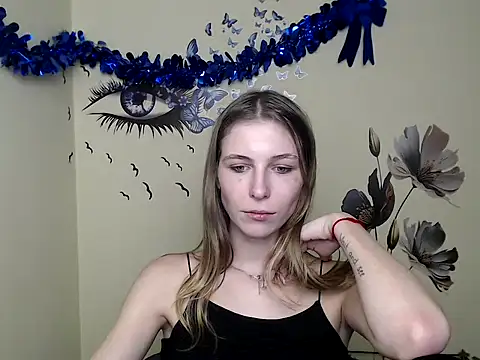 Snapshot of StrangerGi chatting on January 2025 01:01:01 AM StrangerGi online show from January 2025 01:01:01 AM