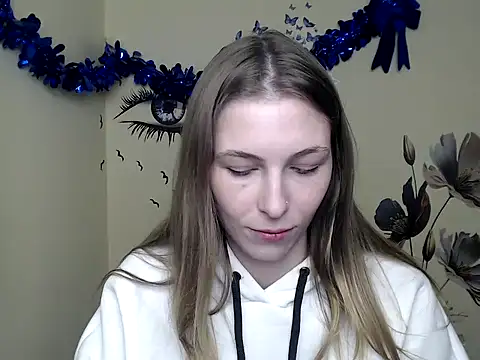 Snapshot of StrangerGi chatting on February 2025 04:14:01 PM StrangerGi online show from February 2025 04:14:01 PM