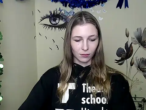 Snapshot of StrangerGi chatting on February 2025 04:03:02 PM StrangerGi online show from February 2025 04:03:02 PM