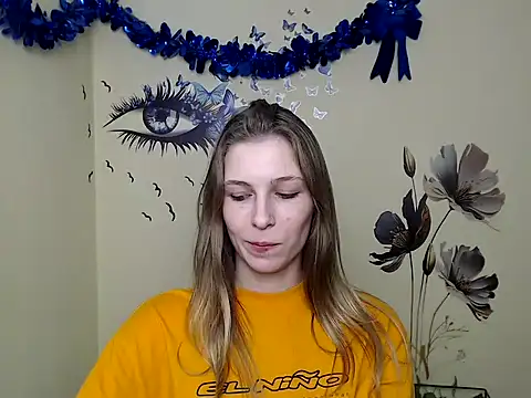 Snapshot of StrangerGi chatting on February 2025 01:19:02 PM StrangerGi online show from February 2025 01:19:02 PM