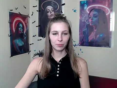 Snapshot of StrangerGi chatting on September 2025 12:06:01 PM StrangerGi online show from September 2025 12:06:01 PM