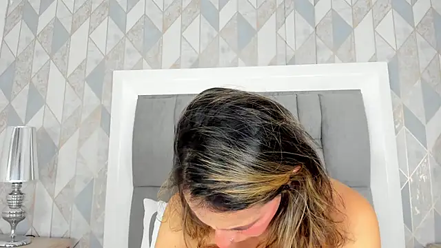 anais cooper online show from November 2025 11:32:01 AM