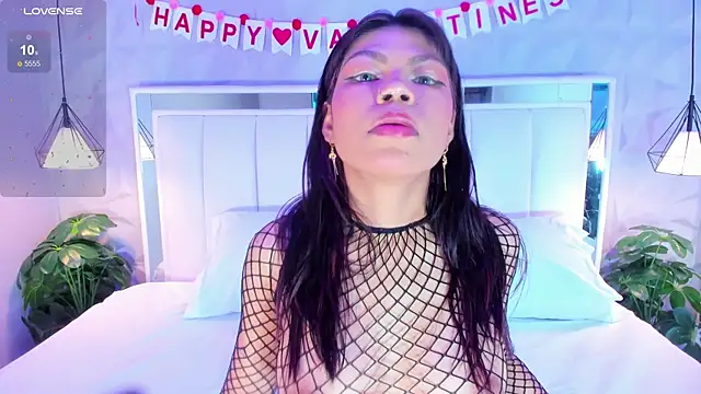 Snapshot of CailynBrowm chatting on February 2025 04:22:01 AM CailynBrowm online show from February 2025 04:22:01 AM