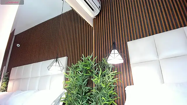 Snapshot of CailynBrowm chatting on September 2025 04:39:02 AM CailynBrowm online show from September 2025 04:39:02 AM