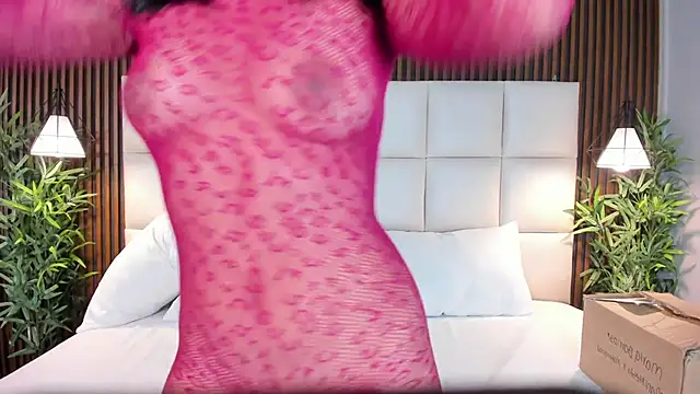 CailynBrowm online show from November 2025 12:20:01 PM