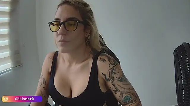 Isis69  online show from February 2026 03:22:01 PM