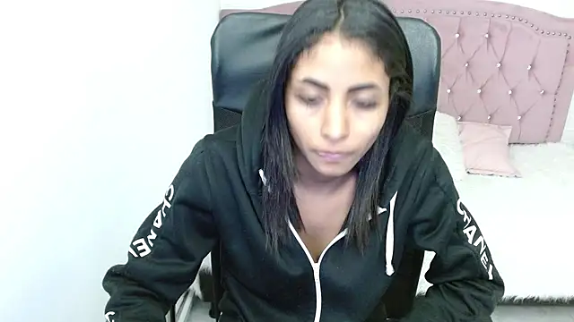 shaneelle online show from January 2025 09:18:01 AM