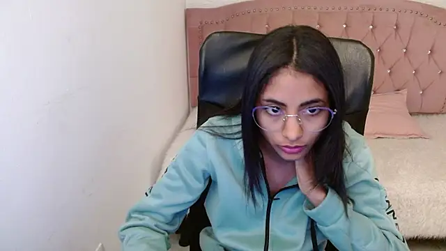 shaneelle online show from January 2025 09:08:02 AM