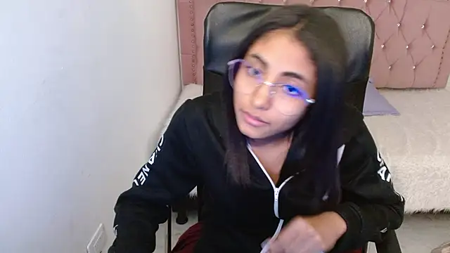 shaneelle online show from January 2025 09:23:01 AM