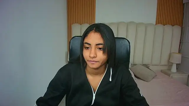 shaneelle online show from March 2026 03:09:01 AM