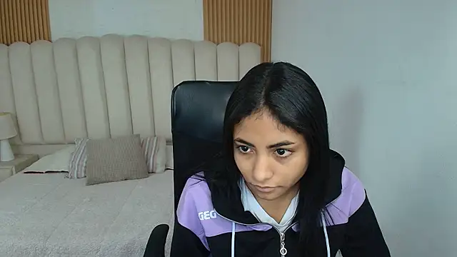 shaneelle online show from March 2026 03:01:01 AM