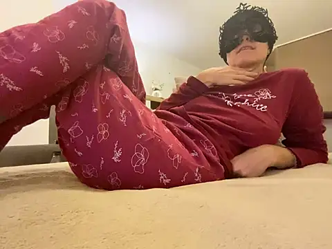 Marilou1983 online show from February 2026 09:55:01 PM