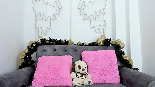 amber martinez online show from December 2024 11:20:02 AM