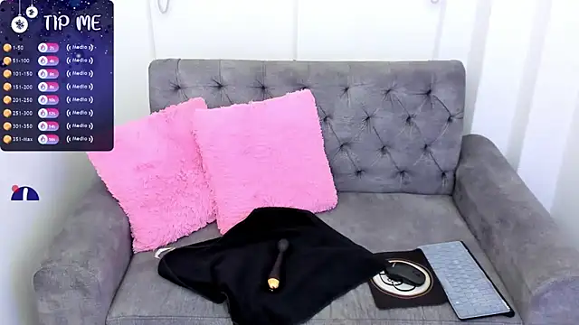 amber martinez online show from January 2025 12:26:01 PM