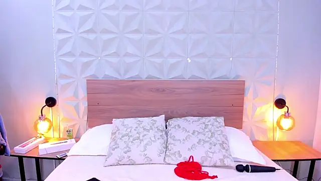 Snapshot of Stacey_white_ chatting on September 2025 08:13:01 PM Stacey white online show from September 2025 08:13:01 PM