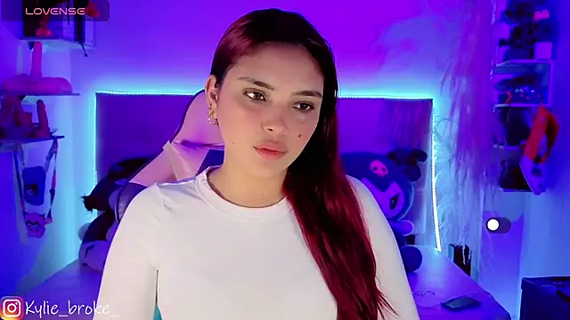 Kylie brokee online show from November 2025 09:06:01 PM