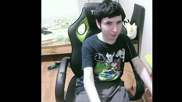 Snapshot of Twink_martinboy chatting on February 2025 05:49:02 AM Twink martinboy online show from February 2025 05:49:02 AM