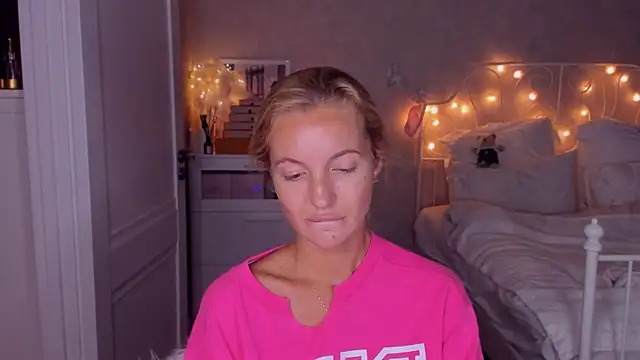 aestetick online show from October 2025 06:27:02 PM