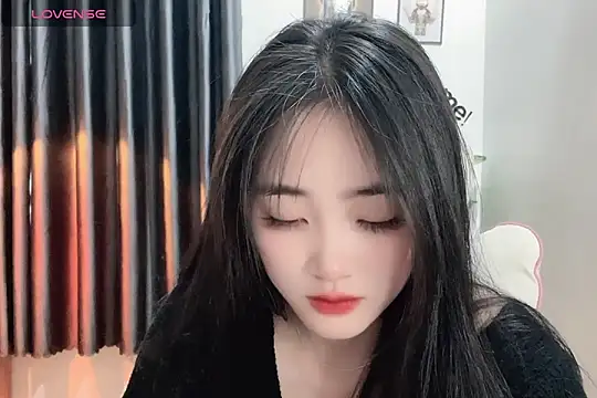 Snapshot of _Aimy_ chatting on December 2024 04:02:02 AM Aimy online show from December 2024 04:02:02 AM
