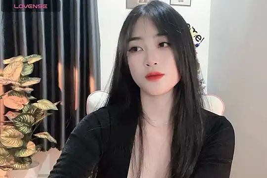 Snapshot of _Aimy_ chatting on December 2024 06:55:02 PM Aimy online show from December 2024 06:55:02 PM