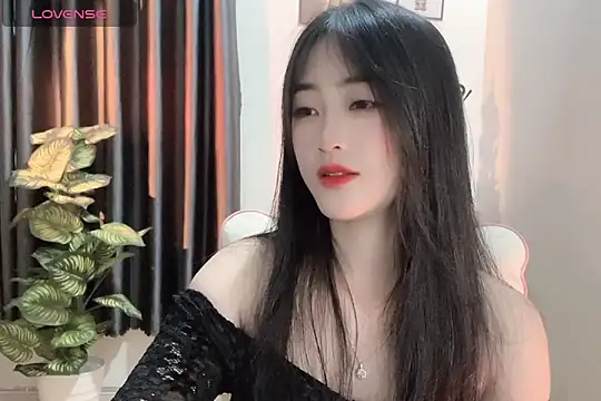 Snapshot of _Aimy_ chatting on December 2024 04:06:02 AM Aimy online show from December 2024 04:06:02 AM