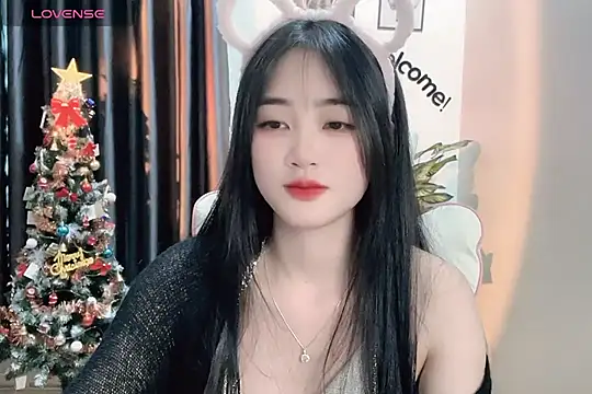 Snapshot of _Aimy_ chatting on December 2024 04:00:02 AM Aimy online show from December 2024 04:00:02 AM