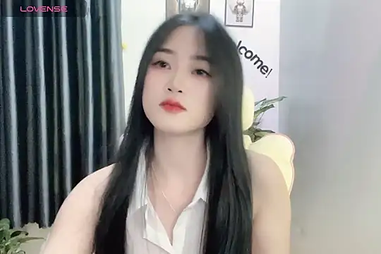 Snapshot of _Aimy_ chatting on January 2025 04:00:01 PM Aimy online show from January 2025 04:00:01 PM