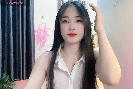 Snapshot of _Aimy_ chatting on January 2025 04:18:02 AM Aimy online show from January 2025 04:18:02 AM