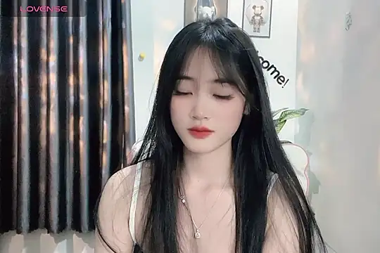 Snapshot of _Aimy_ chatting on January 2025 04:28:02 PM Aimy online show from January 2025 04:28:02 PM