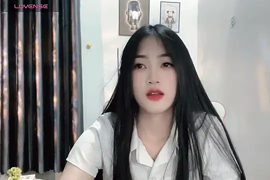 Snapshot of _Aimy_ chatting on January 2025 03:53:01 AM Aimy online show from January 2025 03:53:01 AM