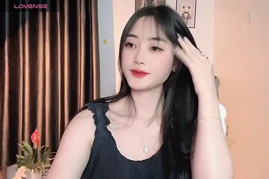 Snapshot of _Aimy_ chatting on January 2025 04:27:01 PM Aimy online show from January 2025 04:27:01 PM
