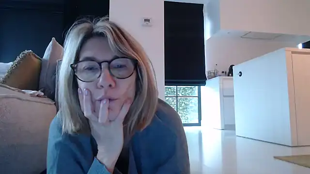 godinflower online show from November 2025 08:57:01 AM