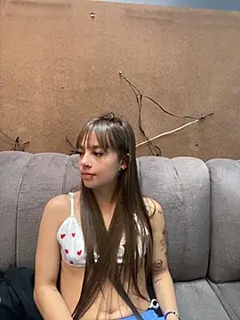 AmmyJones  online show from October 2025 06:25:02 PM