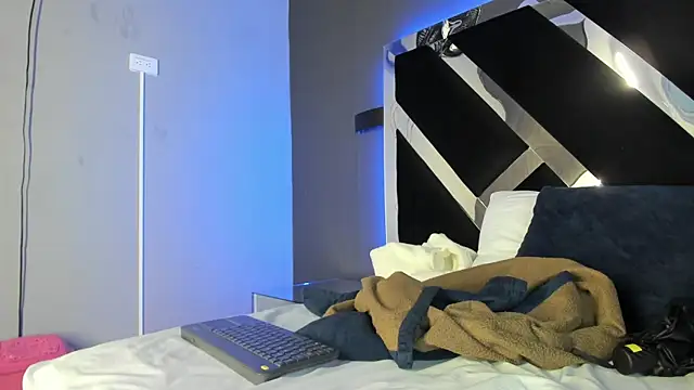 AmmyJones  online show from January 2026 07:50:02 PM