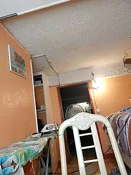 Snapshot of Papii97150 chatting on October 2025 04:51:01 PM Papii97150 online show from October 2025 04:51:01 PM