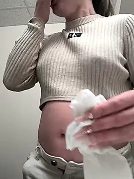 Snapshot of ImCarolinaCutiexxx chatting on October 2025 04:11:01 AM ImCarolinaCutiexxx online show from October 2025 04:11:01 AM