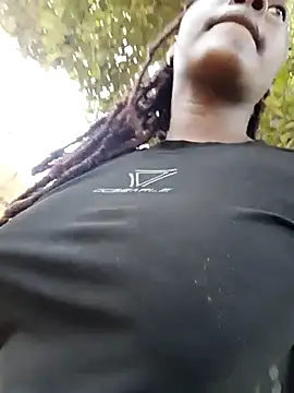 Snapshot of Broan_me chatting on February 2025 11:19:02 AM Broan me online show from February 2025 11:19:02 AM