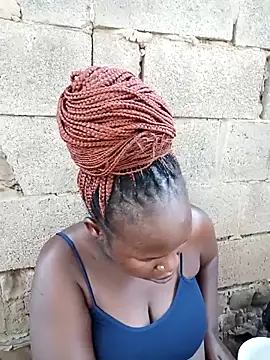 Snapshot of Broan_me chatting on March 2025 06:35:01 AM Broan me online show from March 2025 06:35:01 AM