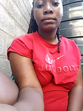 Snapshot of Broan_me chatting on March 2025 04:43:01 AM Broan me online show from March 2025 04:43:01 AM