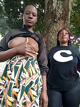 Snapshot of Broan_me chatting on October 2025 05:43:02 AM Broan me online show from October 2025 05:43:02 AM