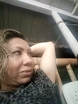 coral smitth online show from January 2025 12:43:02 AM