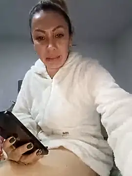 coral smitth online show from January 2025 01:10:02 AM