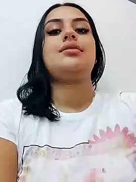 Snapshot of EmmaTorres_ chatting on December 2024 08:39:01 PM EmmaTorres online show from December 2024 08:39:01 PM