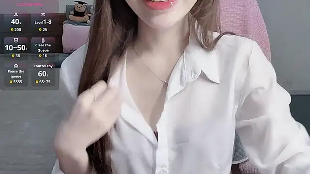 Snapshot of TrinhH_Nabbi chatting on November 2025 05:52:01 AM TrinhH Nabbi online show from November 2025 05:52:01 AM