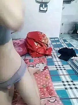 Snapshot of HimiJim chatting on December 2024 06:33:02 AM HimiJim online show from December 2024 06:33:02 AM