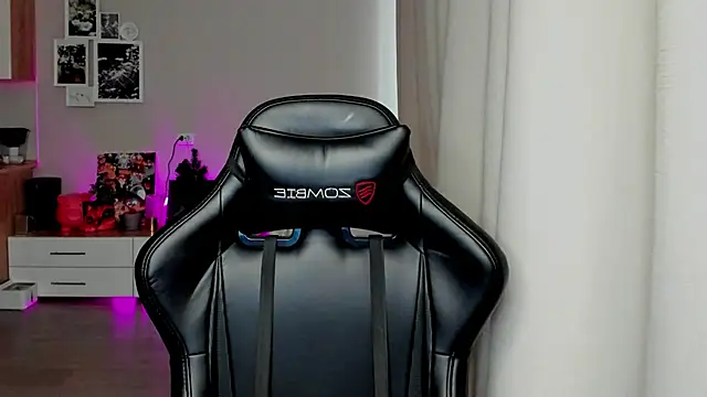 Sm0ly online show from April 2026 02:51:02 AM