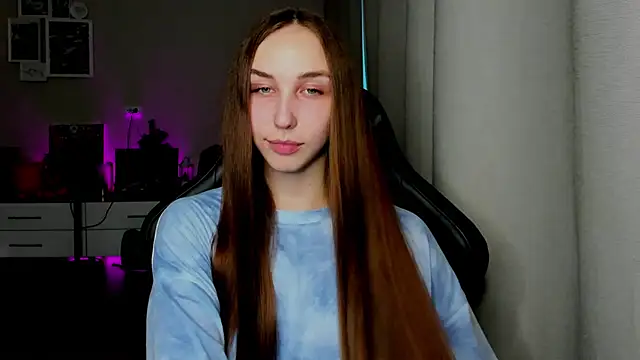 Sm0ly online show from June 2026 02:55:01 PM