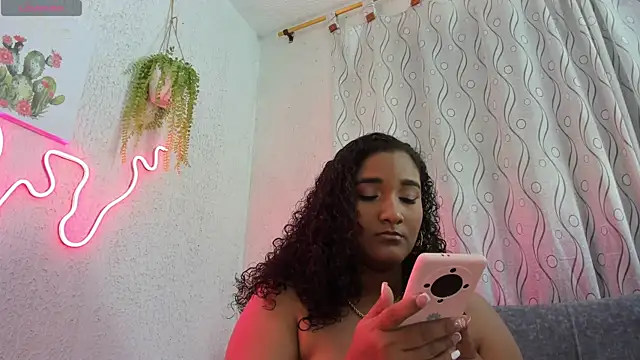 samanthaeliott22 online show from October 2025 03:03:02 AM